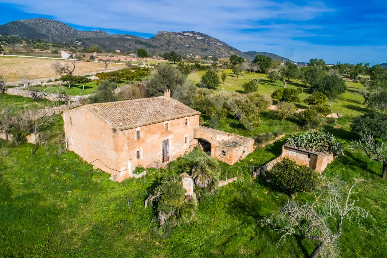 Ursprüngliche Finca zum Sanieren bei Sant Llorenç